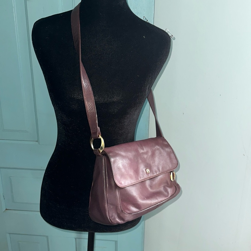 Etienne Aignier vintage cordovan Leather shoulder Bag